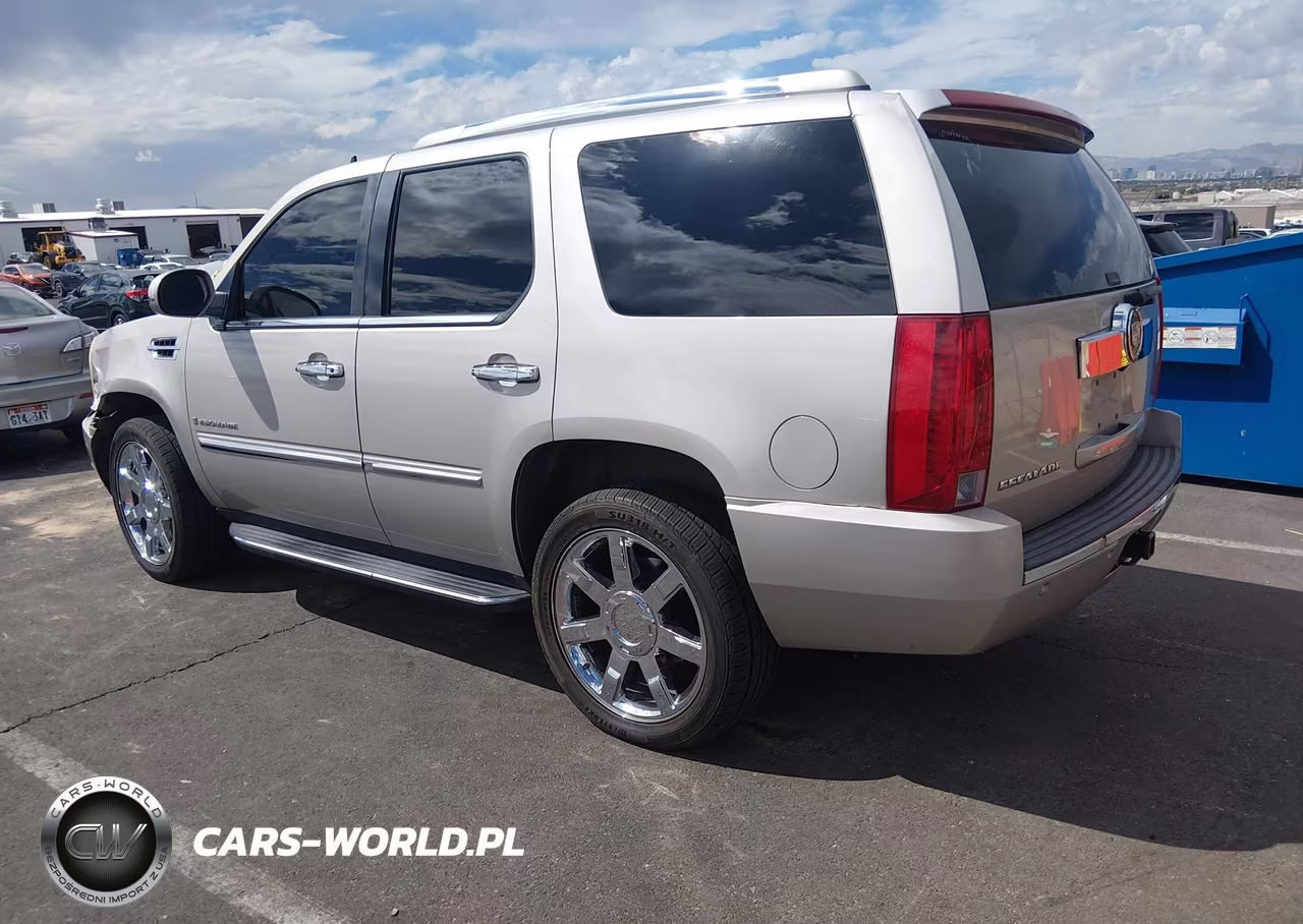 2007 Cadillac Escalade Standard VIN:1GYFK63857R132731 - 3