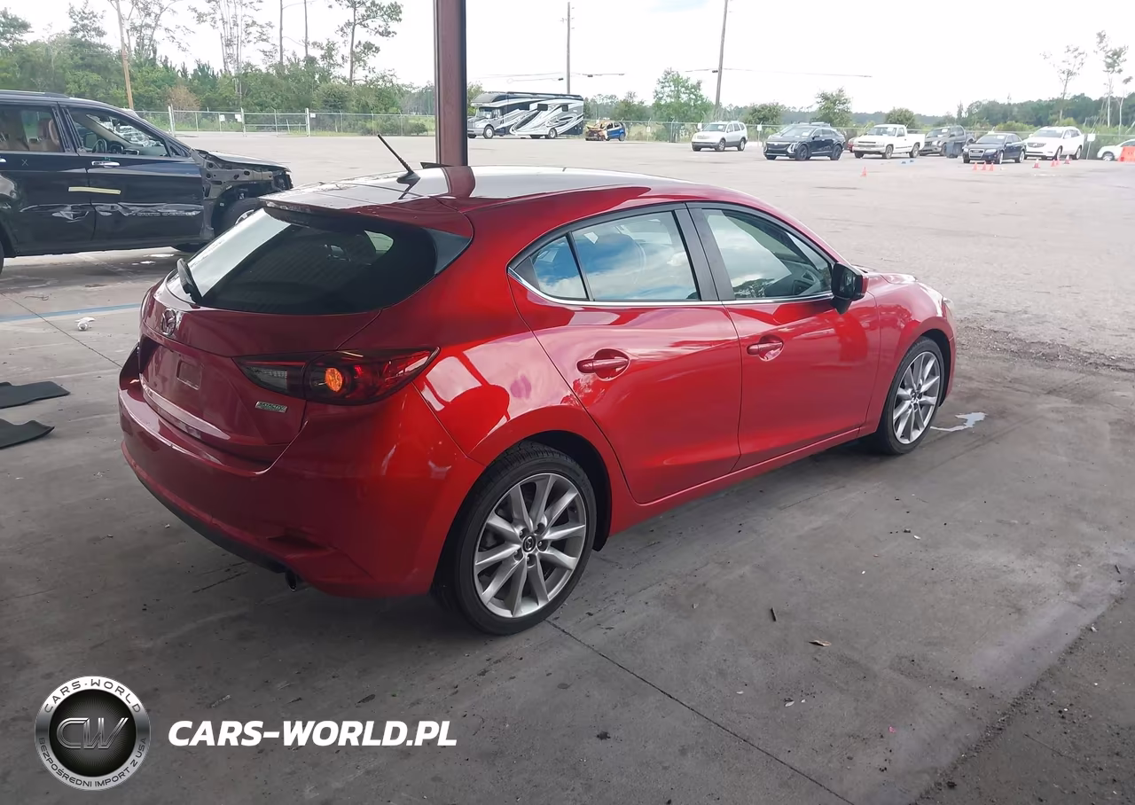 2017 Mazda Mazda3 Touring VIN:3MZBN1L72HM137813 - 4