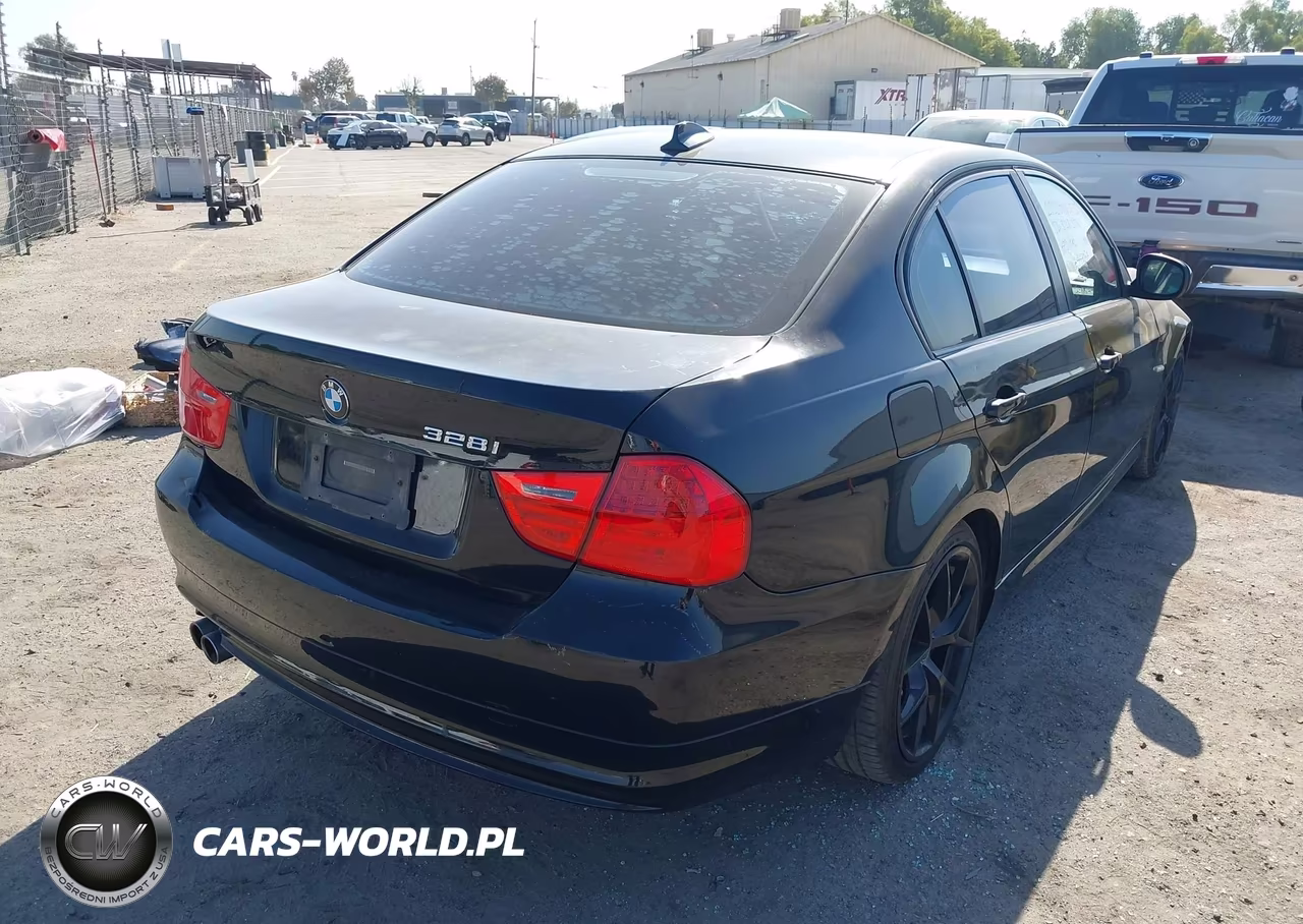 2011 BMW 328I VIN:WBAPH5C51BA443053 - 4