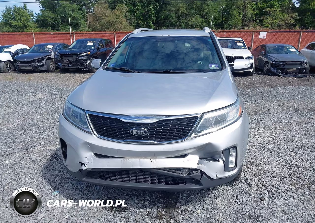2015 Kia Sorento Lx VIN:5XYKTCA6XFG604131 - 6