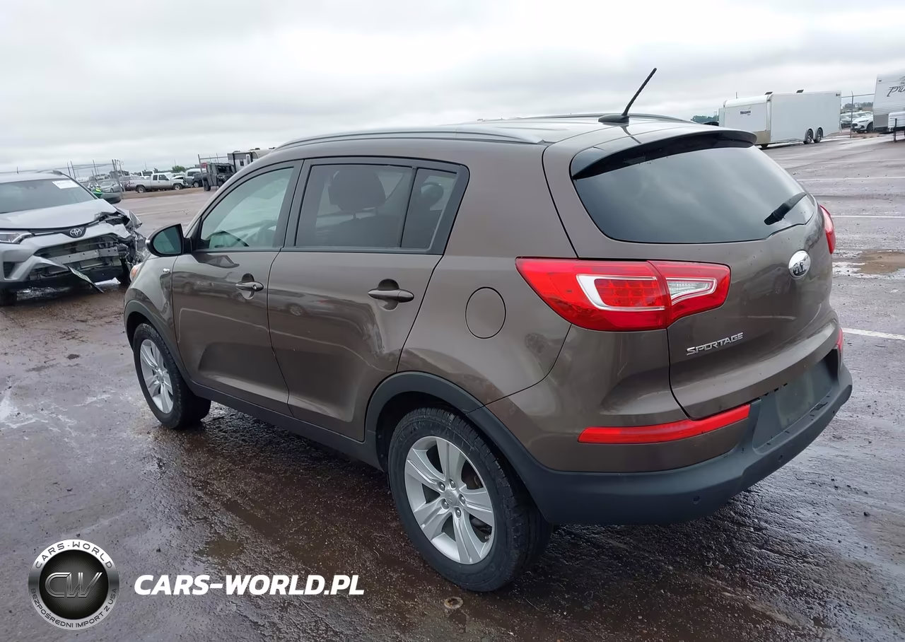2013 Kia Sportage Lx VIN:KNDPBCA28D7400671 - 3