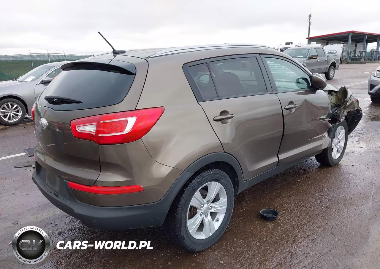 2013 Kia Sportage Lx VIN:KNDPBCA28D7400671 - 4