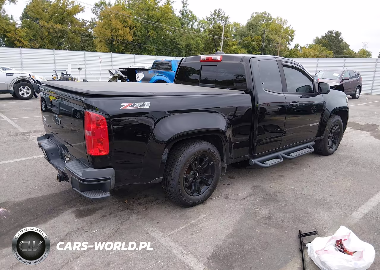 2017 Chevrolet Colorado Z71 VIN:1GCHTDEN8H1156668 - 4