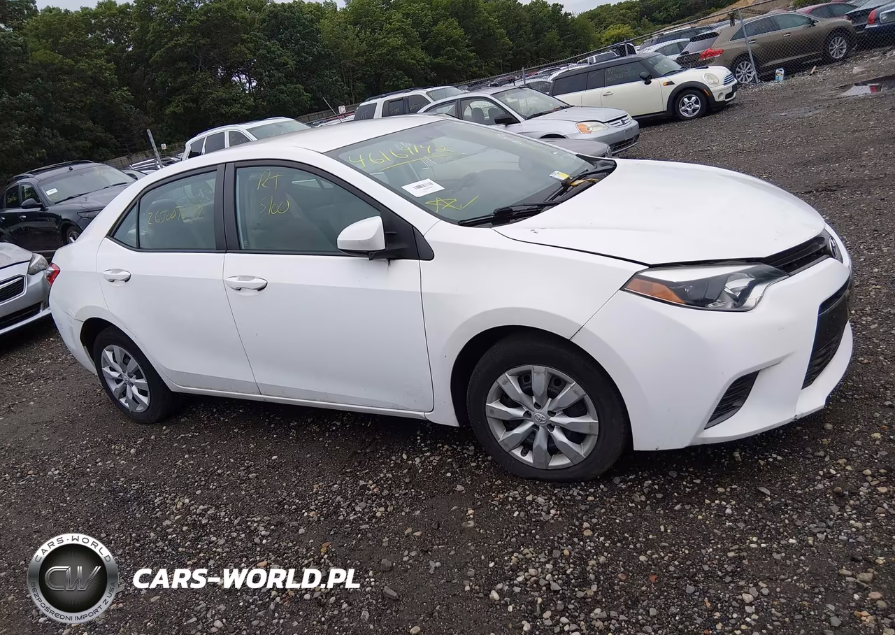 2016 Toyota Corolla Le VIN:2T1BURHEXGC698215 - 12