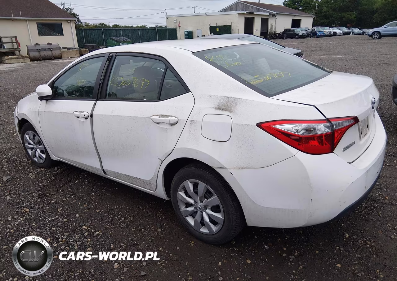 2016 Toyota Corolla Le VIN:2T1BURHEXGC698215 - 3