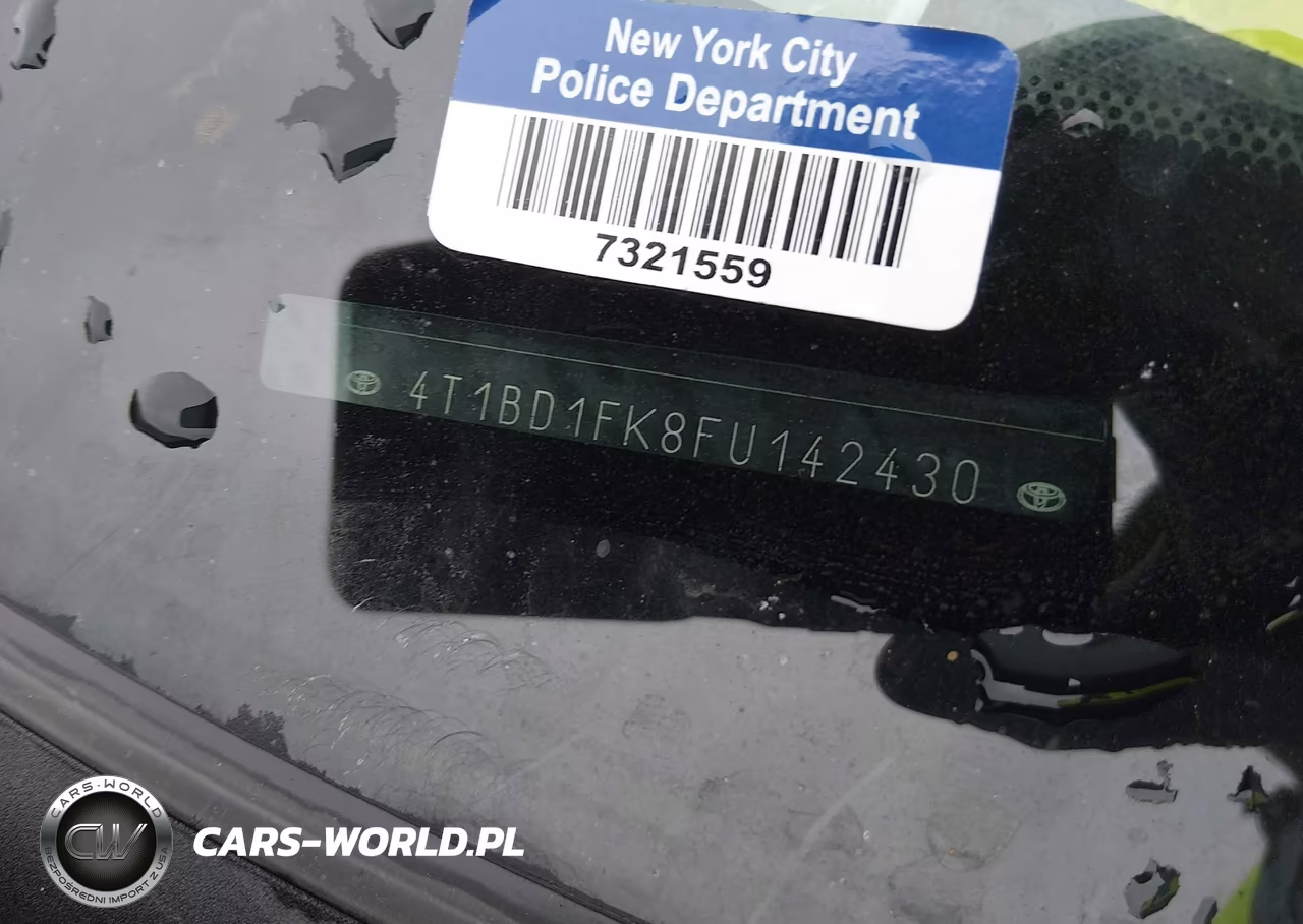 2015 Toyota Camry Hybrid Le VIN:4T1BD1FK8FU142430 - 16