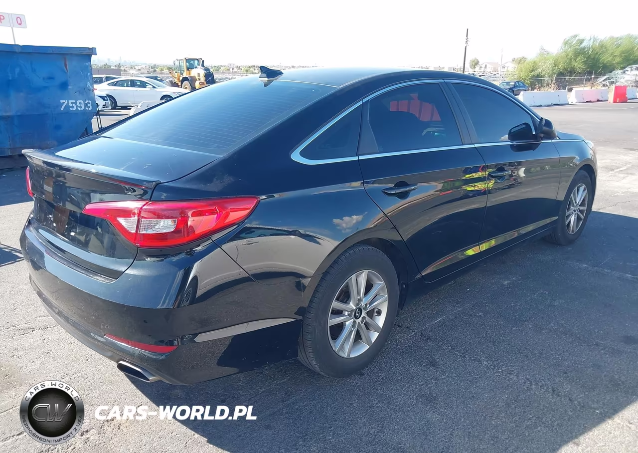 2016 Hyundai Sonata Se VIN:5NPE24AF8GH317225 - 4