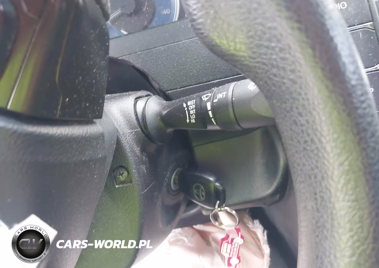 2017 Toyota Camry Le VIN:4T1BF1FK7HU324634 - 11