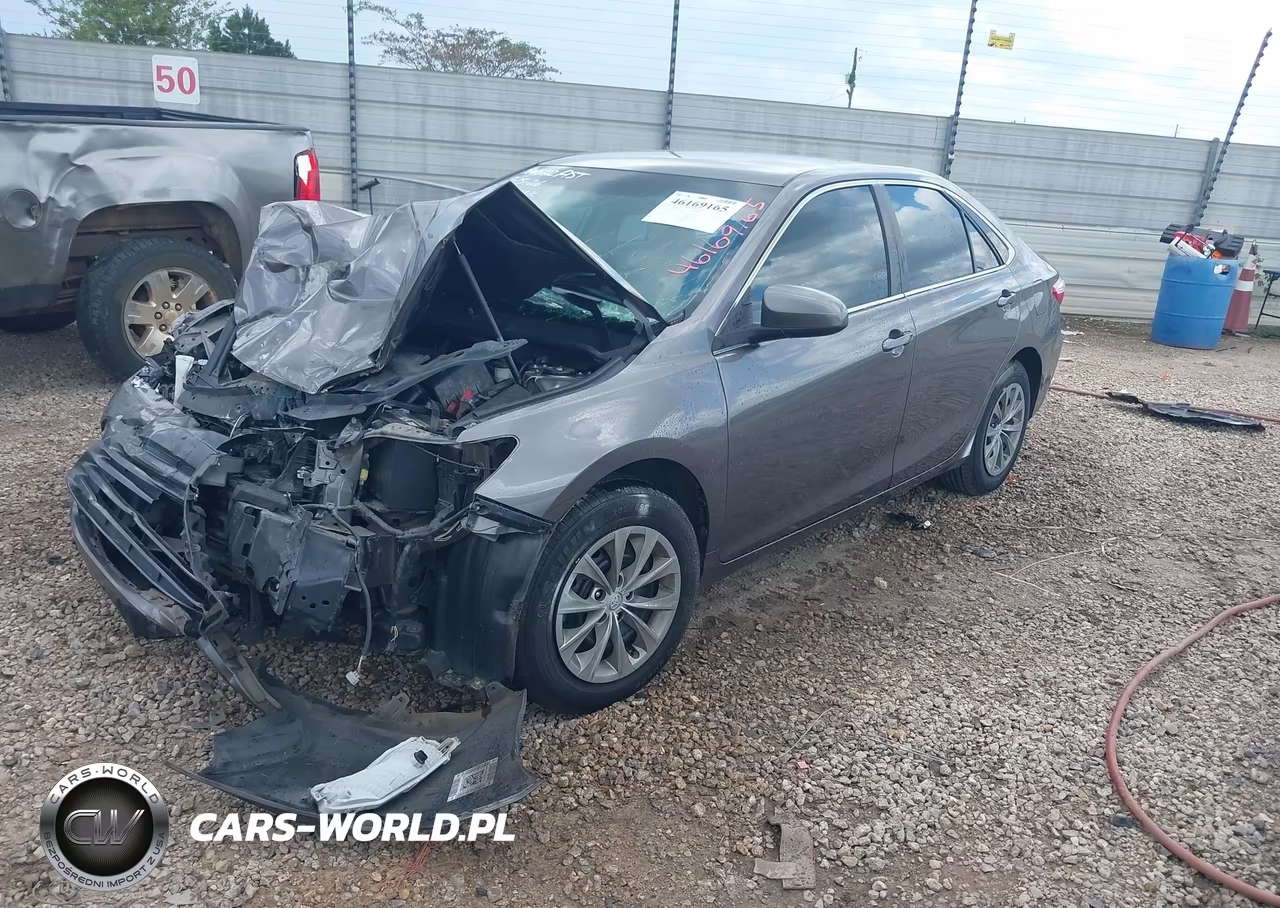 2017 Toyota Camry Le VIN:4T1BF1FK7HU324634 - 2