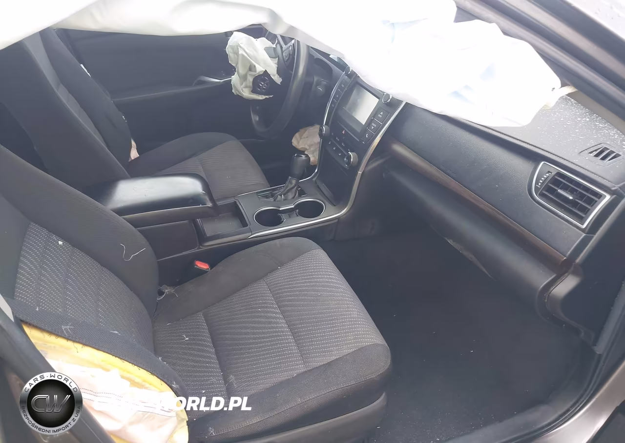 2017 Toyota Camry Le VIN:4T1BF1FK7HU324634 - 5