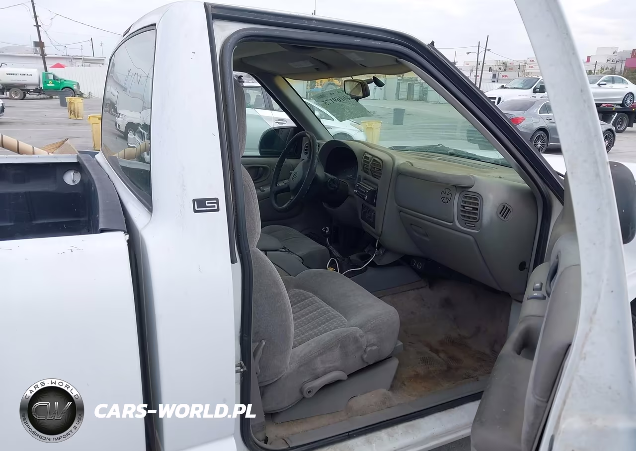 2000 Chevrolet S-10 Ls VIN:1GCCS144XY8126132 - 5