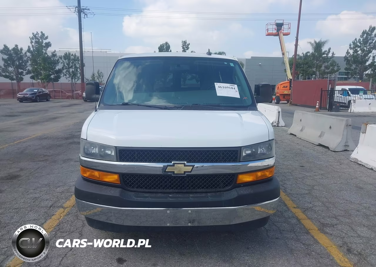2018 Chevrolet Express 3500 Lt VIN:1GAZGPFG4J1305022 - 12