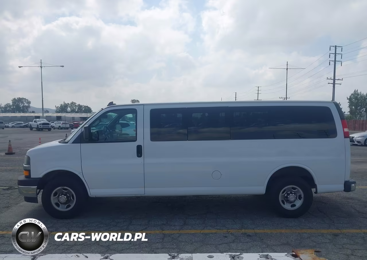 2018 Chevrolet Express 3500 Lt VIN:1GAZGPFG4J1305022 - 14