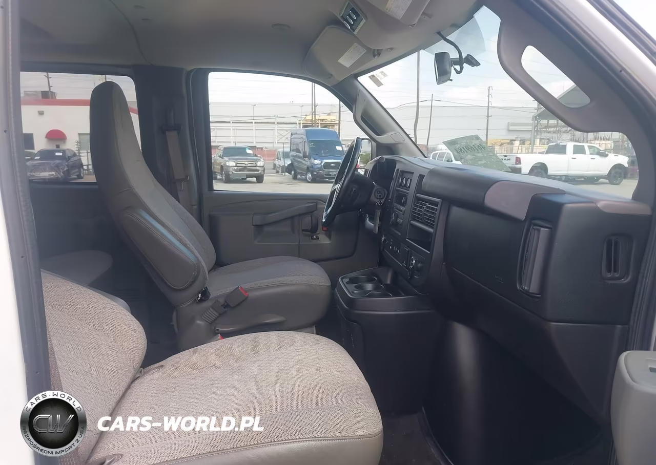 2018 Chevrolet Express 3500 Lt VIN:1GAZGPFG4J1305022 - 5