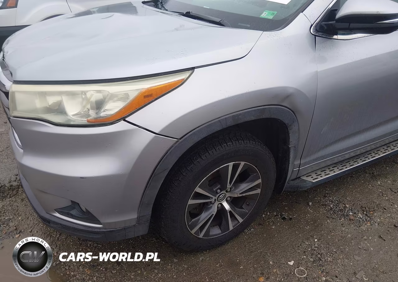 2016 Toyota Highlander Xle V6 VIN:5TDJKRFH5GS507046 - 6