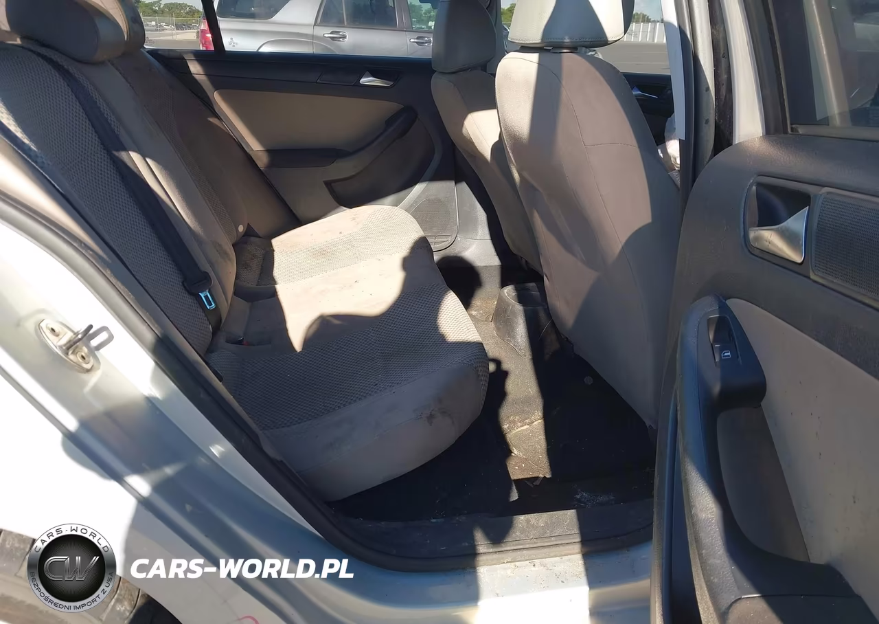 2011 Volkswagen Jetta 2.0L S VIN:3VW2K7AJ1BM103105 - 8