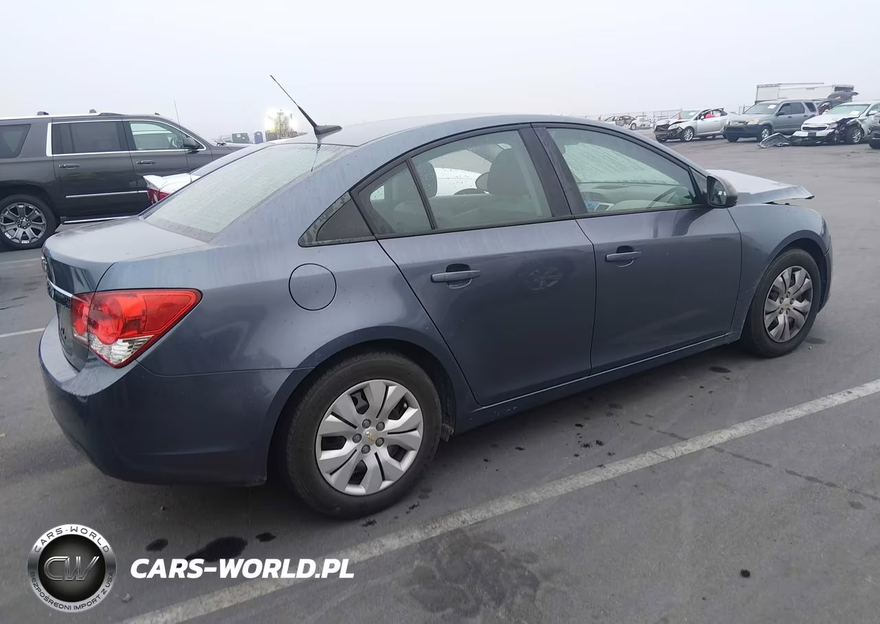 2013 Chevrolet Cruze Ls Auto VIN:1G1PA5SH4D7111474 - 4