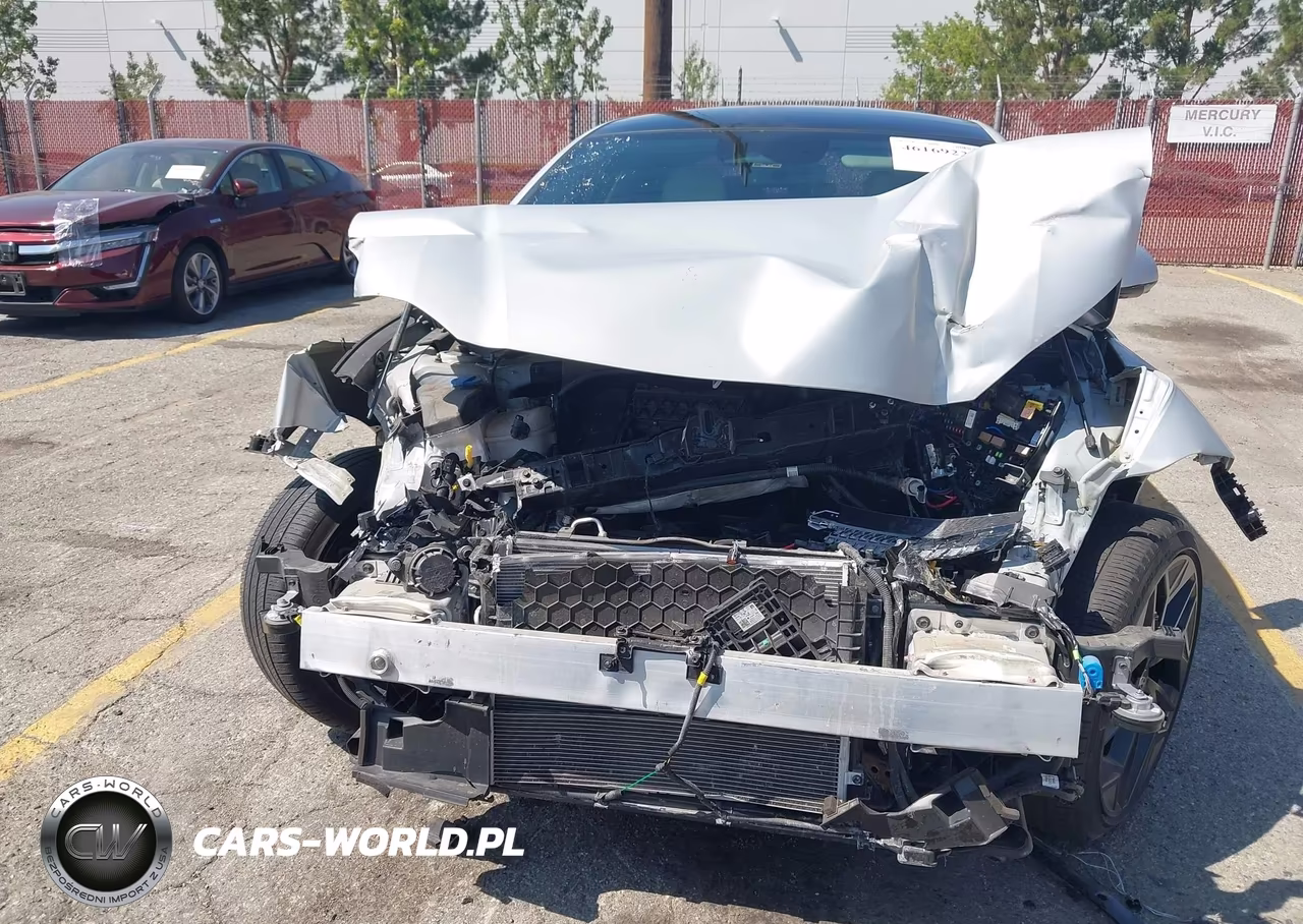 2023 Hyundai Ioniq 6 Limited VIN:KMHM54AA9PA040580 - 13