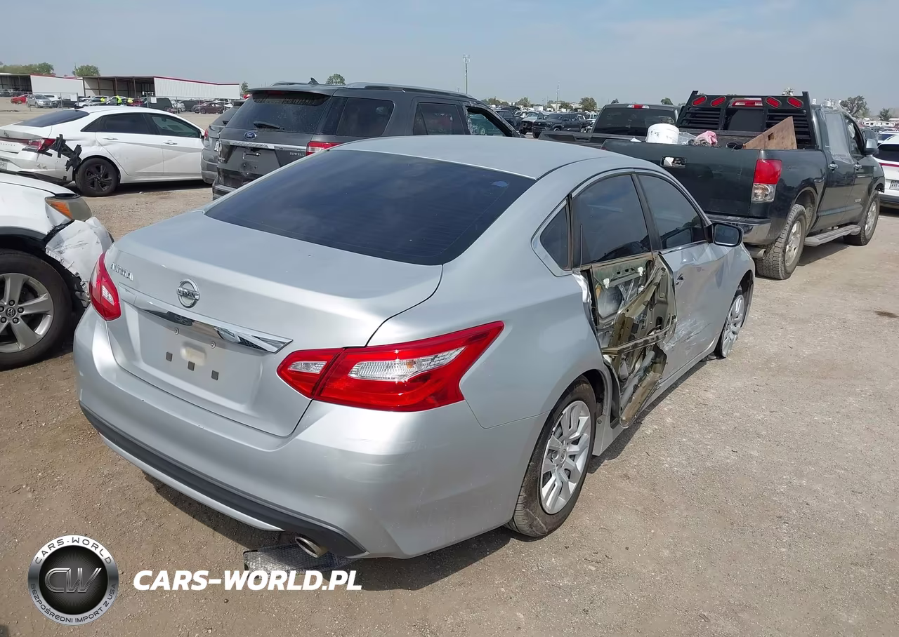2016 Nissan Altima 2.5 S VIN:1N4AL3AP4GN357404 - 4