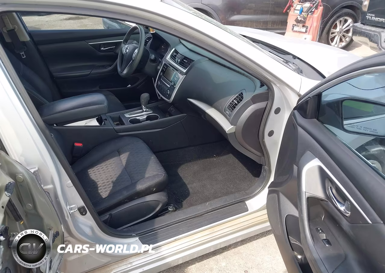 2016 Nissan Altima 2.5 S VIN:1N4AL3AP4GN357404 - 5