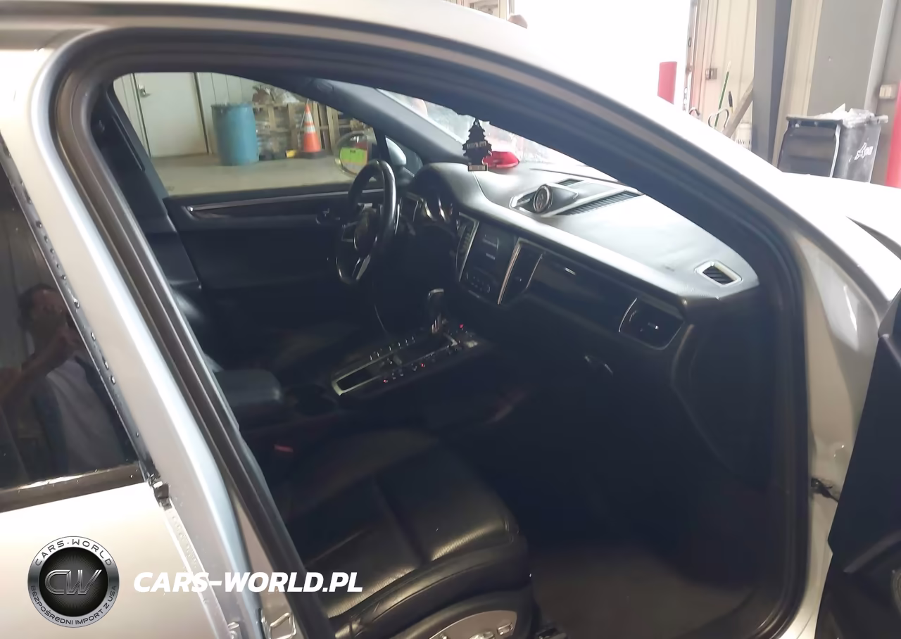 2017 Porsche Macan VIN:WP1AA2A54HLB02398 - 5