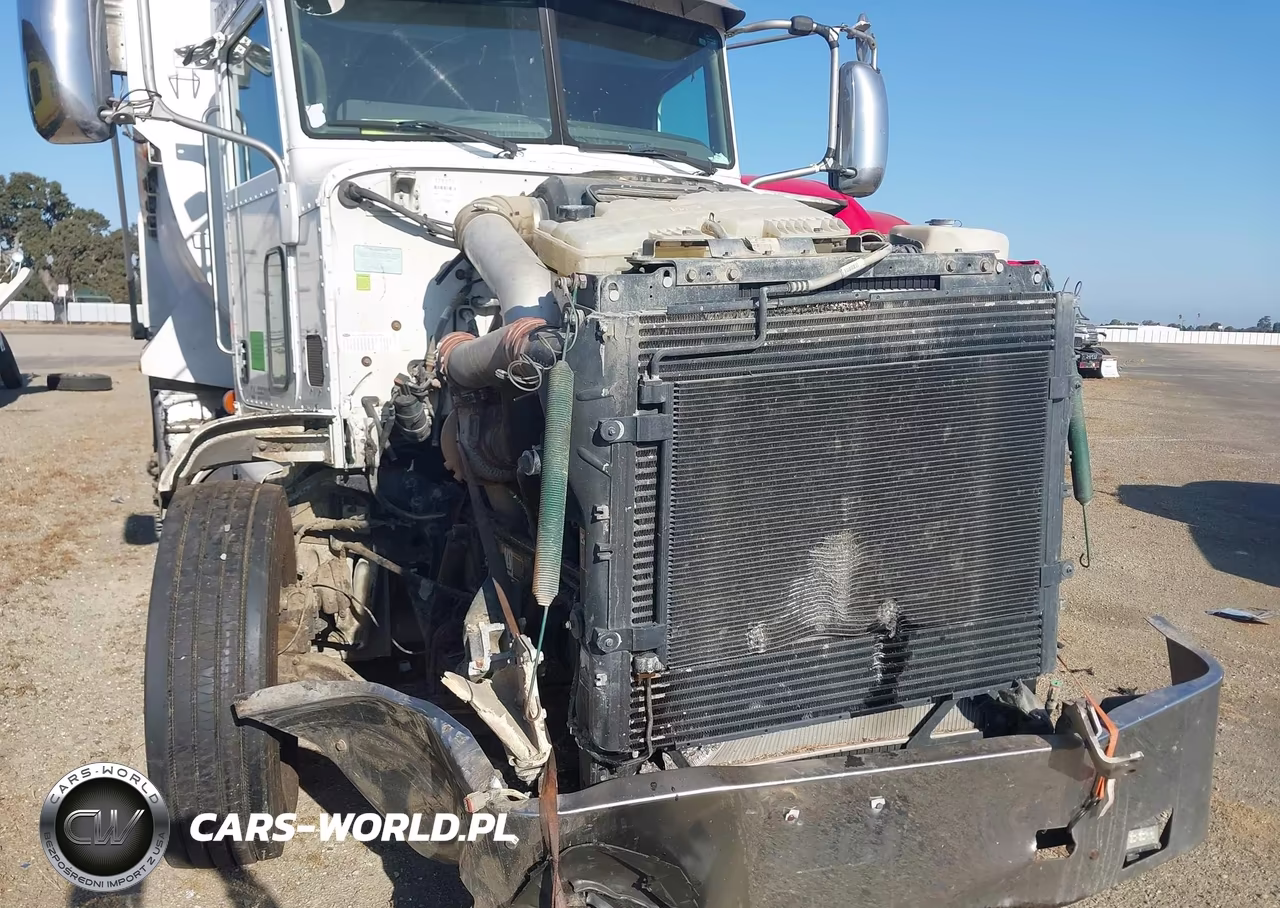 2013 Peterbilt 386 VIN:1XPHD49X0DD178373 - 11