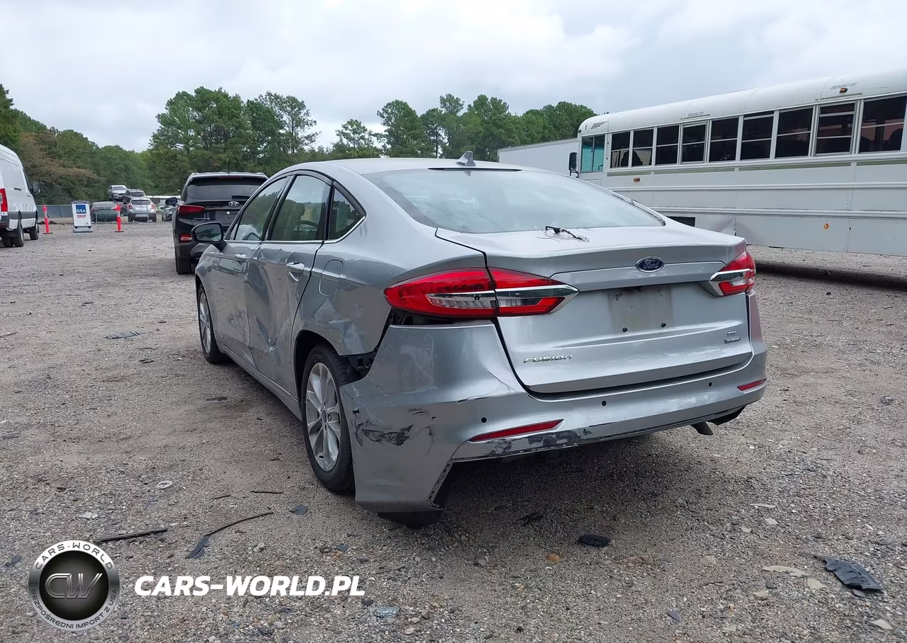 2020 Ford Fusion Se VIN:3FA6P0LU4LR139434 - 3