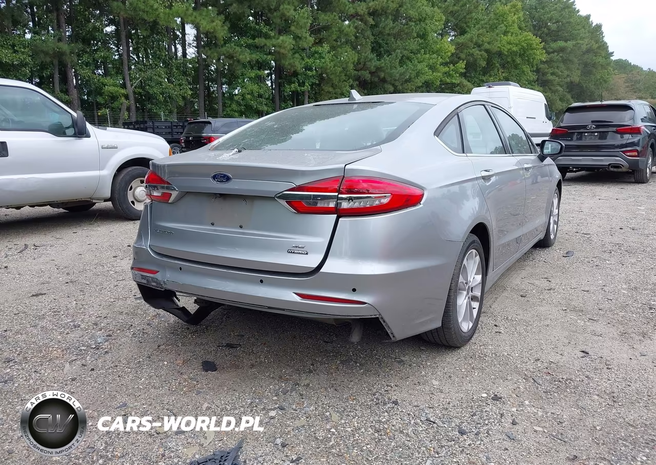 2020 Ford Fusion Se VIN:3FA6P0LU4LR139434 - 4