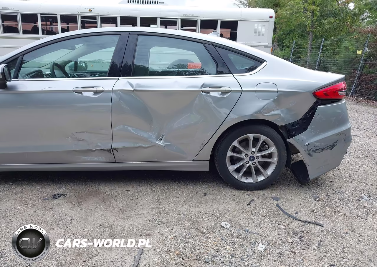 2020 Ford Fusion Se VIN:3FA6P0LU4LR139434 - 6