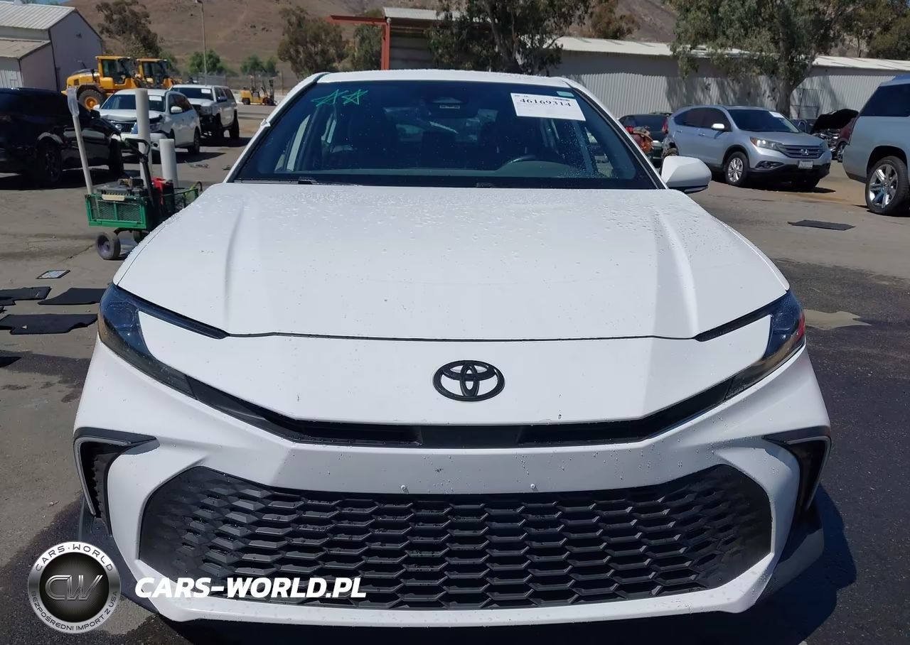 2025 Toyota Camry Se VIN:4T1DAACK1SU040533 - 12