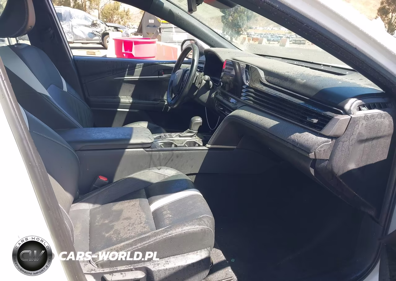 2025 Toyota Camry Se VIN:4T1DAACK1SU040533 - 5