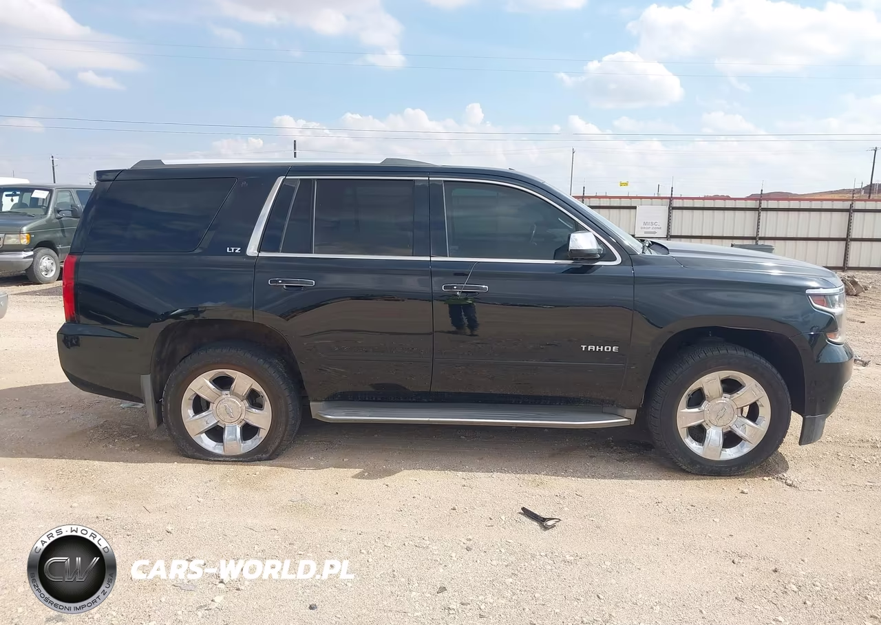 2015 Chevrolet Tahoe Ltz VIN:1GNSKCKC7FR280121 - 13
