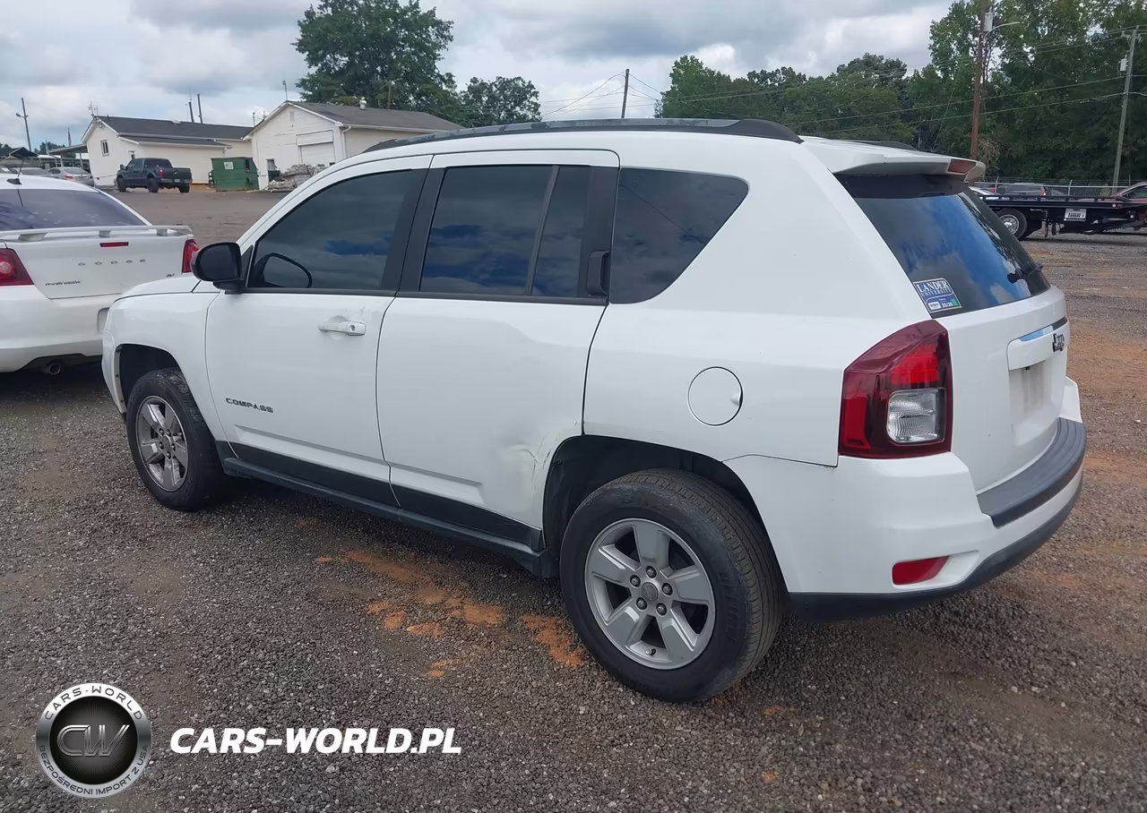 2015 Jeep Compass Sport VIN:1C4NJCBA6FD273391 - 3