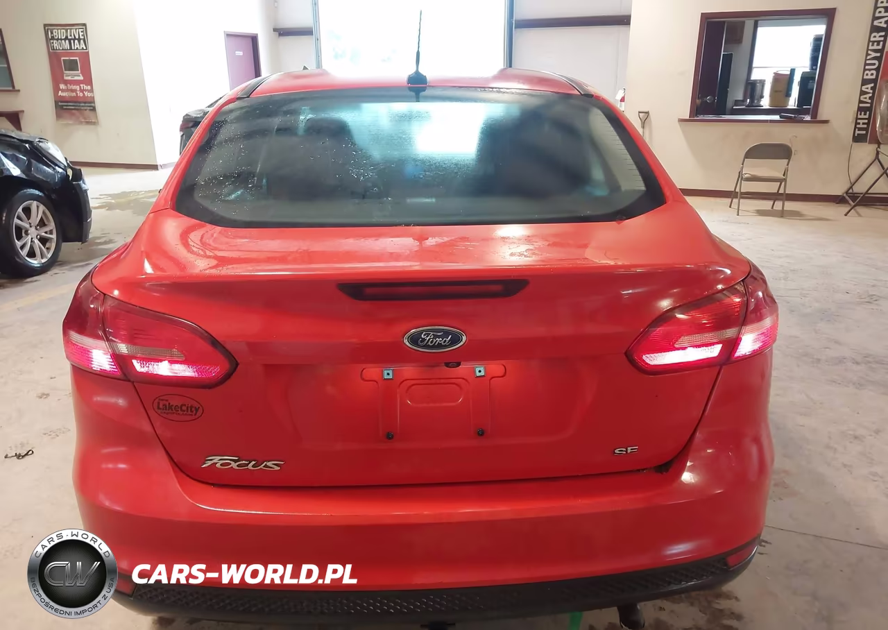 2016 Ford Focus Se VIN:1FADP3F2XGL303986 - 16