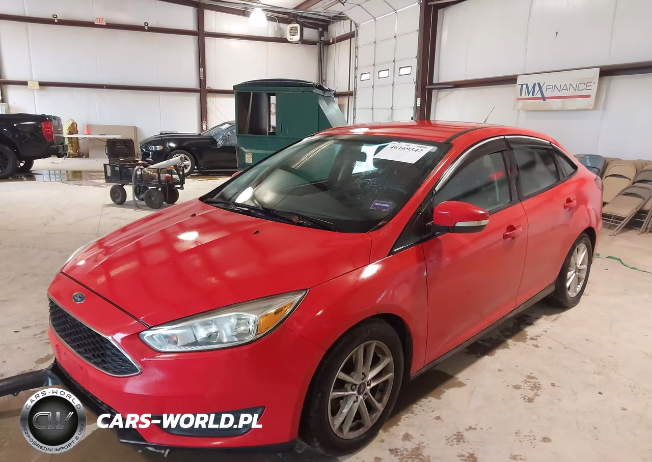 2016 Ford Focus Se VIN:1FADP3F2XGL303986 - 2