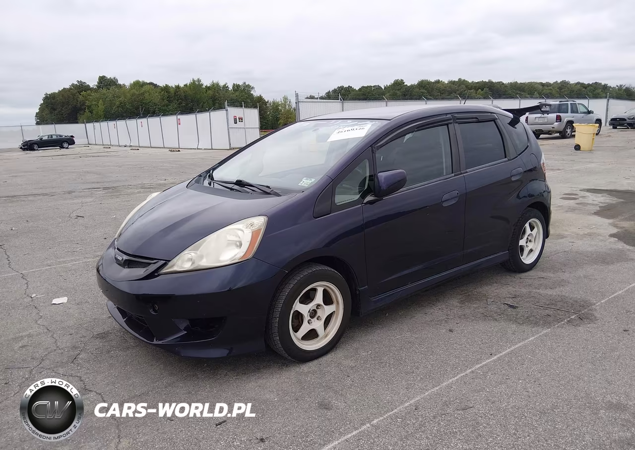 2010 Honda Fit Sport VIN:JHMGE8H48AC031744 - 2