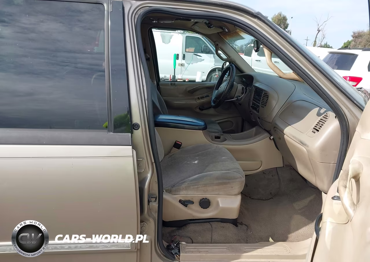 2001 Ford Expedition Xlt VIN:1FMRU15W21LB83282 - 5