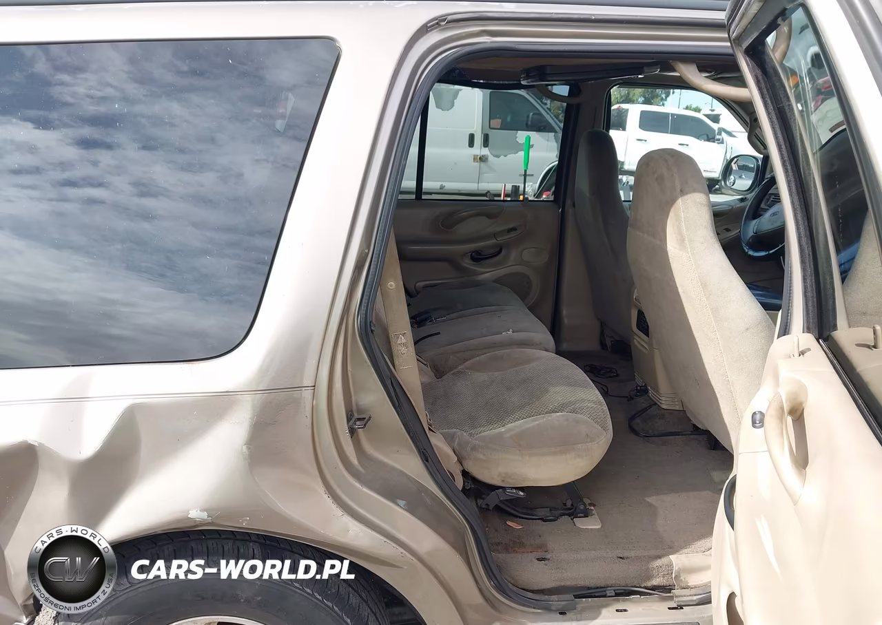 2001 Ford Expedition Xlt VIN:1FMRU15W21LB83282 - 8