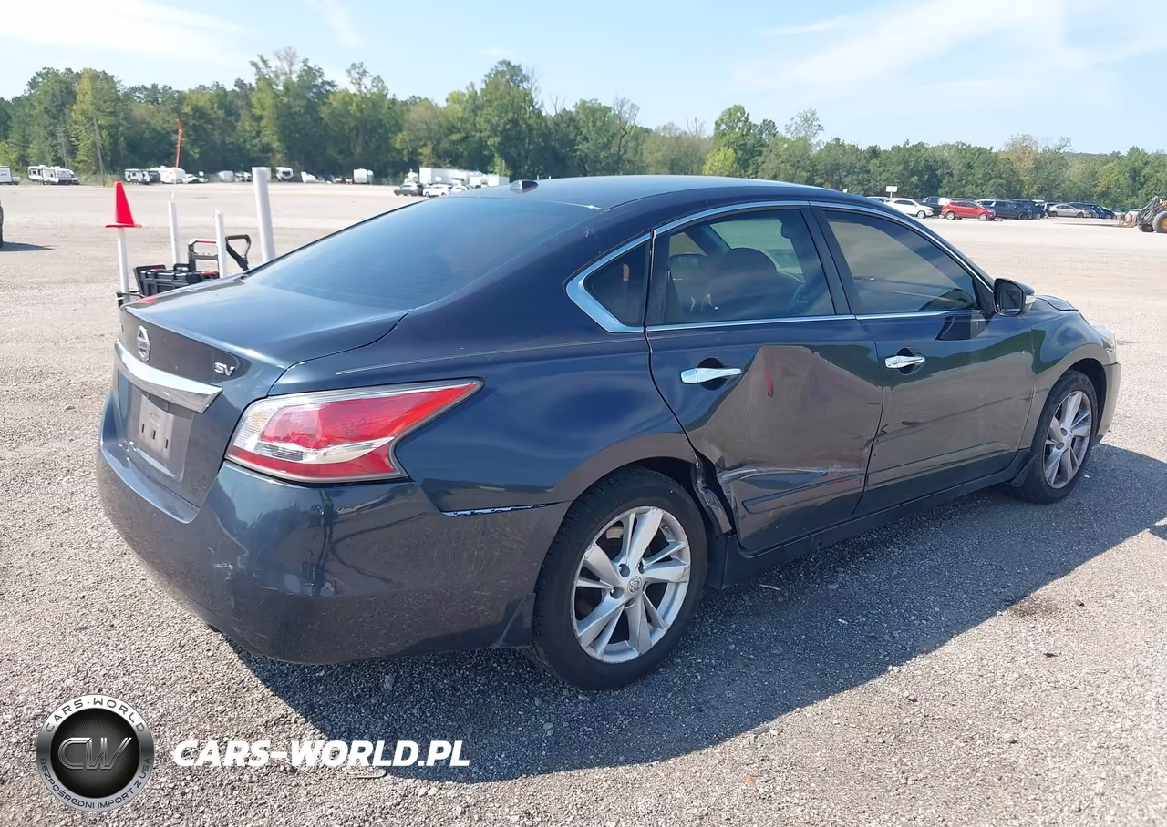2015 Nissan Altima 2.5 Sv VIN:1N4AL3AP9FC148735 - 4