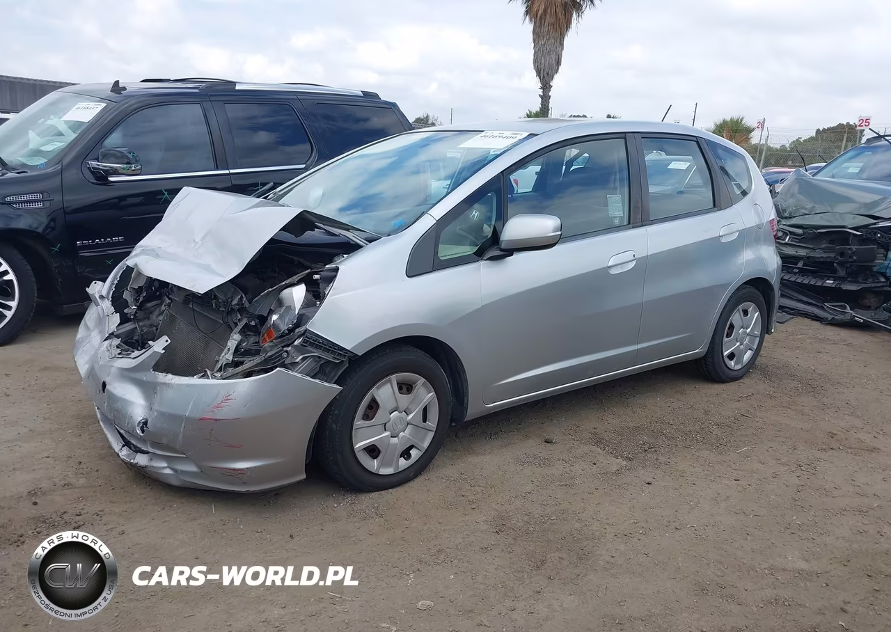 2013 Honda Fit VIN:JHMGE8H33DC002180 - 2