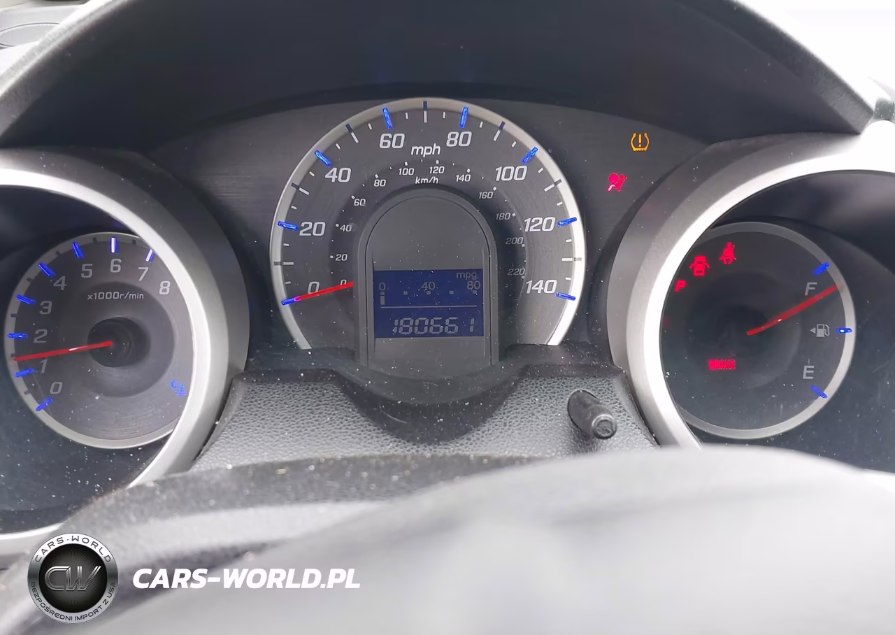 2013 Honda Fit VIN:JHMGE8H33DC002180 - 7