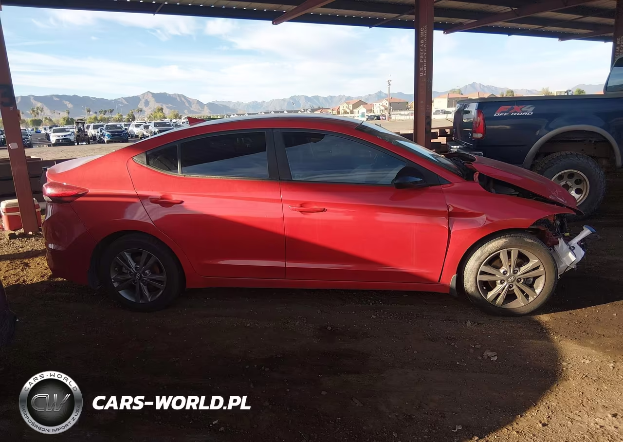 2018 Hyundai Elantra Sel VIN:5NPD84LF7JH255329 - 13