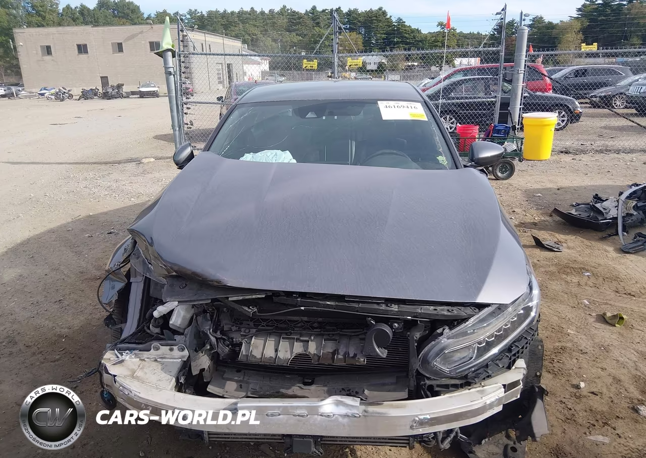 2018 Honda Accord Sport VIN:1HGCV1F34JA228215 - 13