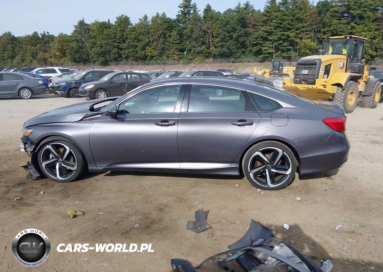 2018 Honda Accord Sport VIN:1HGCV1F34JA228215 - 15