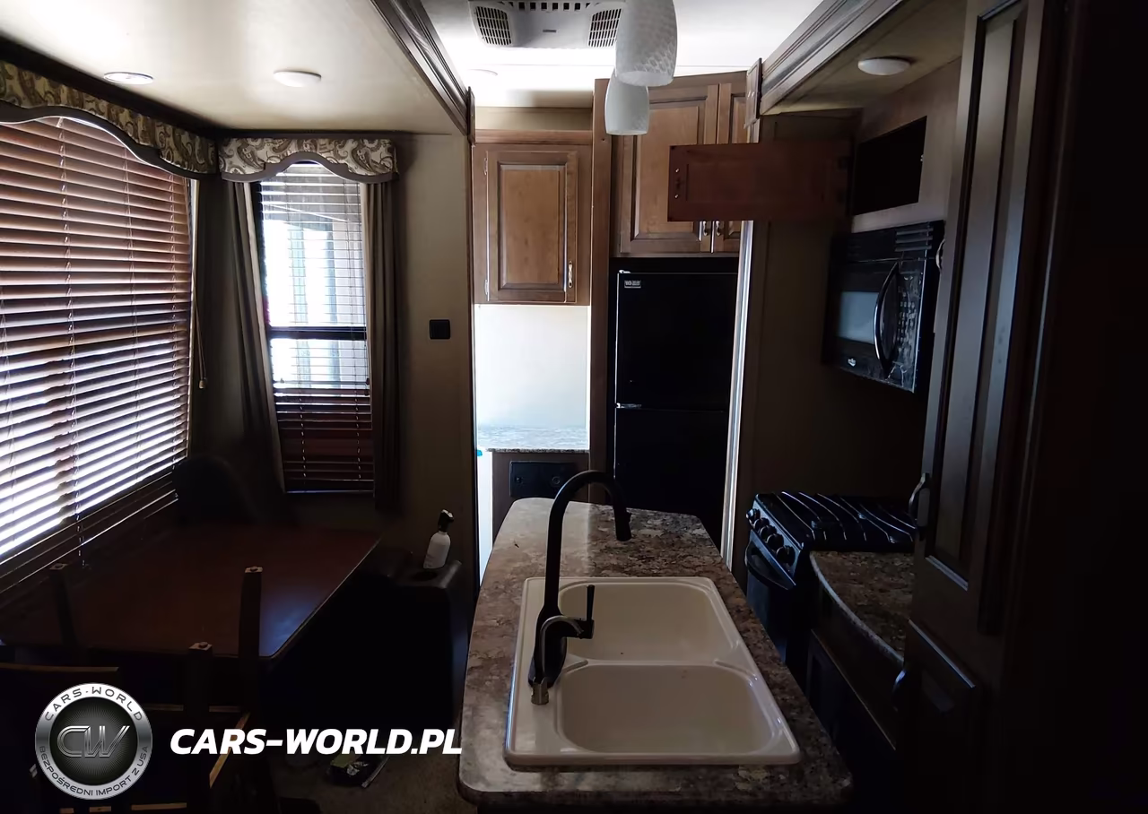 2017 Keystone Retrea VIN:4YDT39L20HW260183 - 7