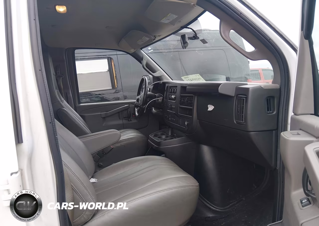 2022 GMC Savana Cargo Rwd 3500 Regular Wheelbase Work Van VIN:1GTZ7GF79N1143157 - 5