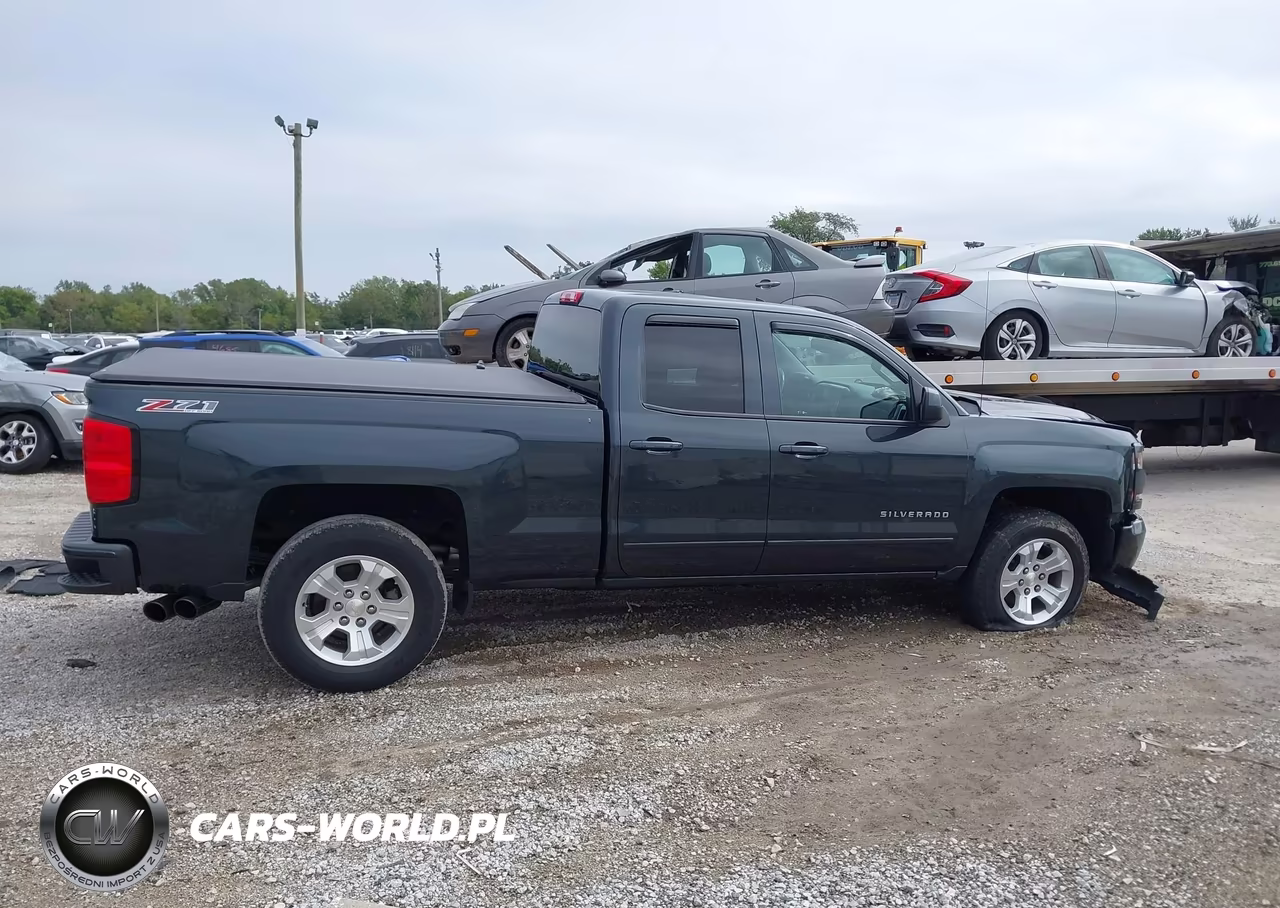 2017 Chevrolet Silverado 1500 2Lt VIN:1GCVKREC7HZ168135 - 13