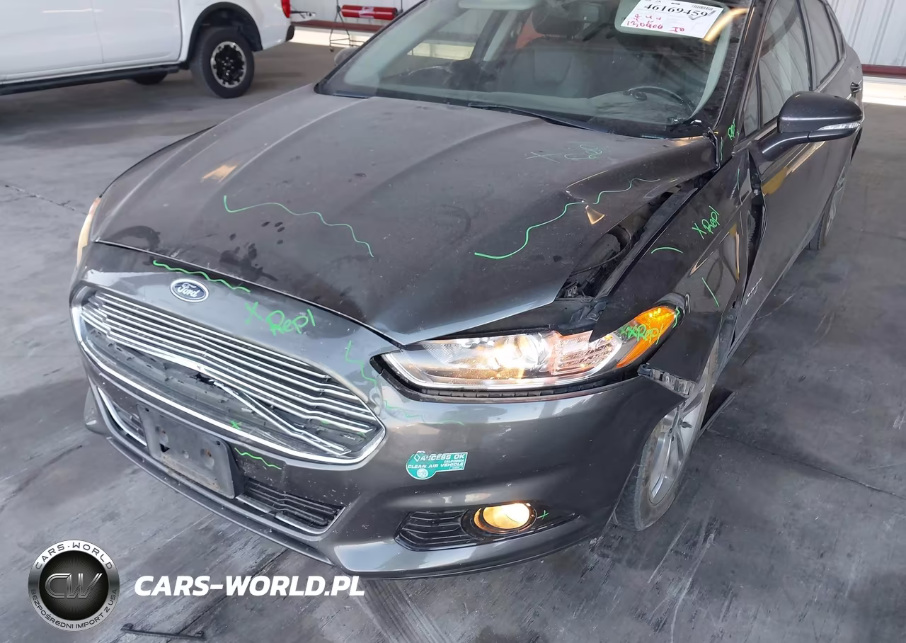 2015 Ford Fusion Energi Titanium VIN:3FA6P0SU0FR170489 - 6