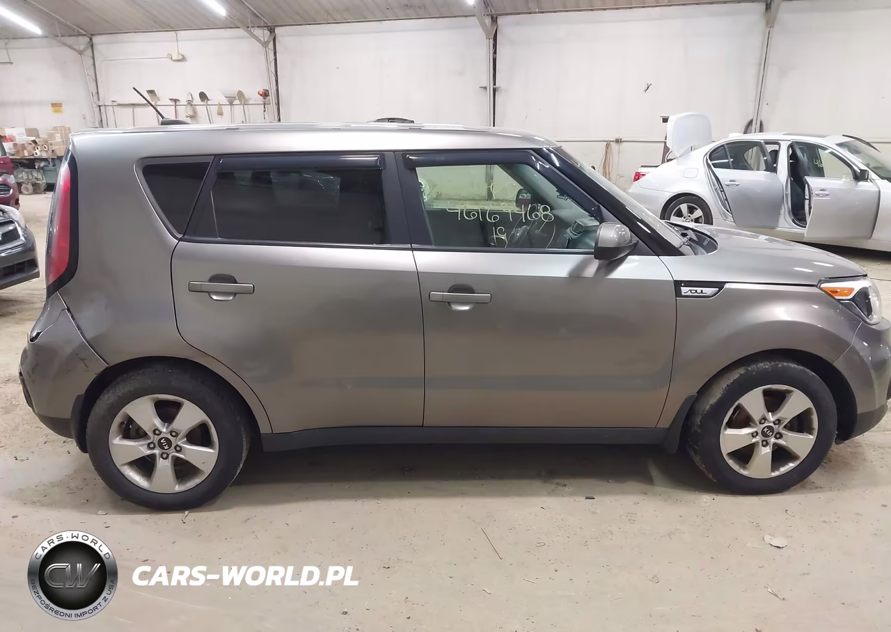 2019 Kia Soul VIN:KNDJN2A23K7002465 - 13