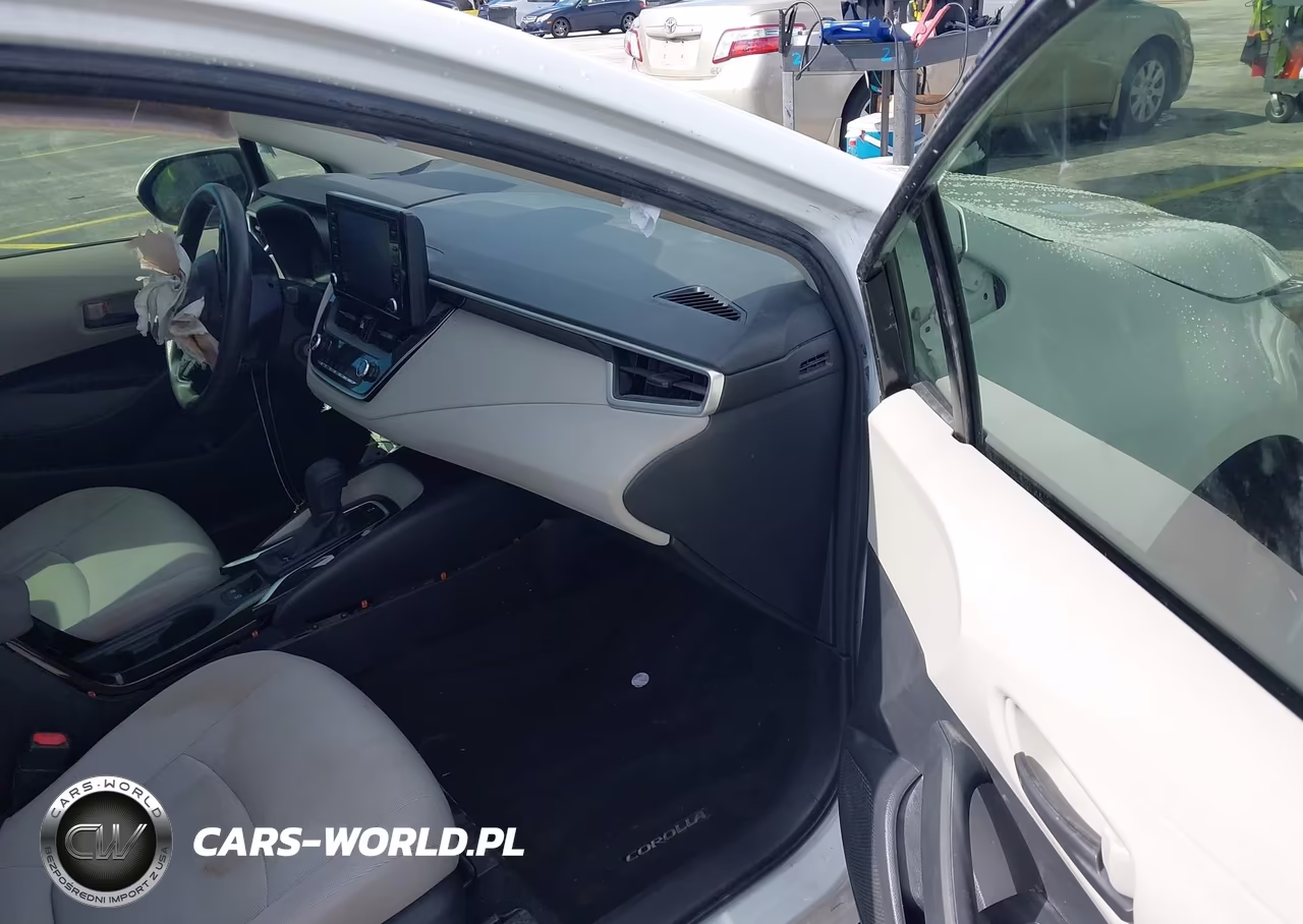 2022 Toyota Corolla Le VIN:JTDEPMAEXN3002900 - 5